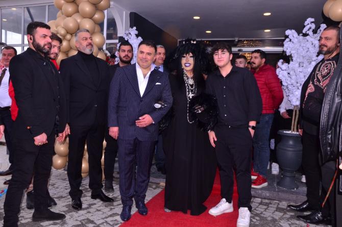 Aslınaz Konakları lansmanında Diva izdihamı