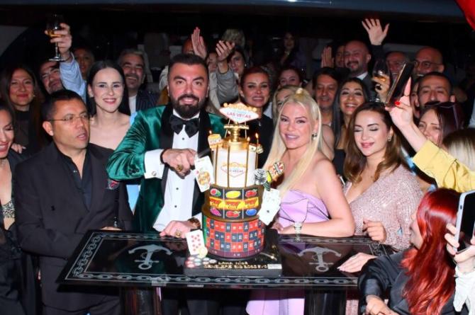 Evren Yaşlak’ın doğum gününde ünlüler geçidi yaşandı