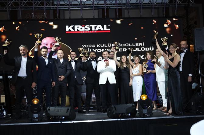 Türkiye Kristal Büyük Kulüp Ödülleri sahiplerini buldu