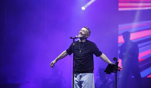 Resul Dindar ilk kez konser verdiği Kahramanmaraş’ta unutulmaz bir konsere imza attı