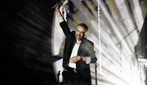 Resul Dindar muhteşem performansıyla İstanbul’u salladı…