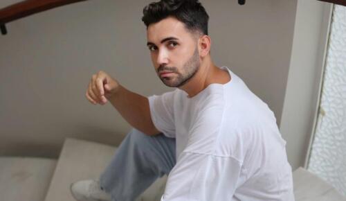 Ünlü sanatçıların yeni beste fabrikası Murat Akyol