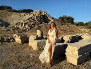 Romina Gas’tan Tarihle Buluşan Yeni Single: “Aşk Saf Duygudur”