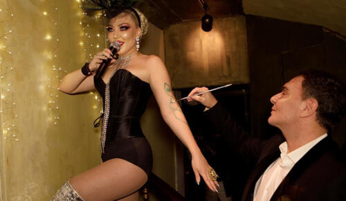 Esma Er sanatseverleri hayran bıraktı