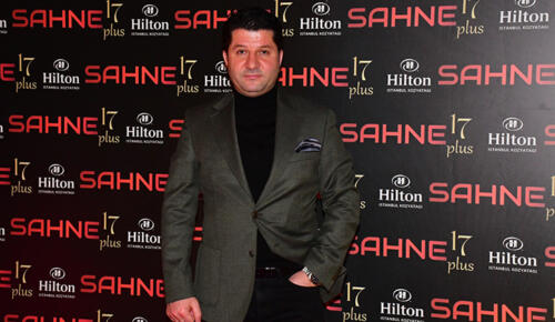 Tarihi Ali Baba Balık Lokantası sahibi Kenan Yıldız’dan geceye damga vuran kutlama