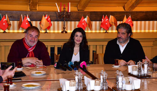 Esra Öztürk’ten özel buluşma