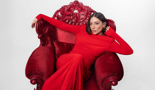 Kurgu yok, rol yok: Sera Tübek ‘Virgül’ klibini tek seferde çekti