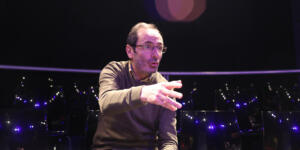 Yönetmen Nihat Alptekin’in Ödüllü Oyunları Avrupa’dan Kuzey Kıbrıs’a Uzanıyor