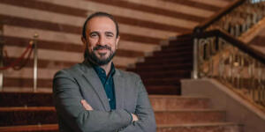 İBB’den tiyatroya iki modelle destek: “Amaç hem sanatçıyı hem seyirciyi korumak”