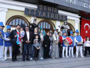 İBB Şehir Tiyatroları’nın sahneleri çocuklar için açıldı